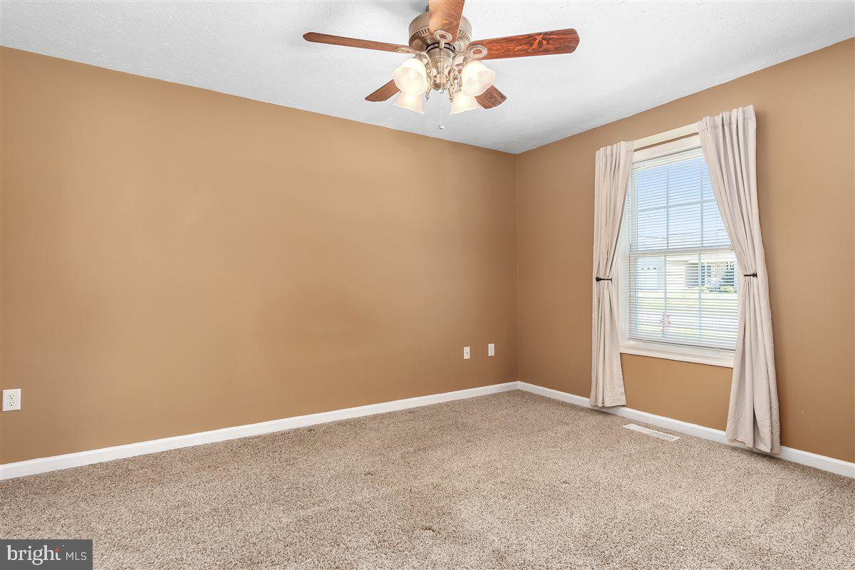RIDGEFIELD - Residential