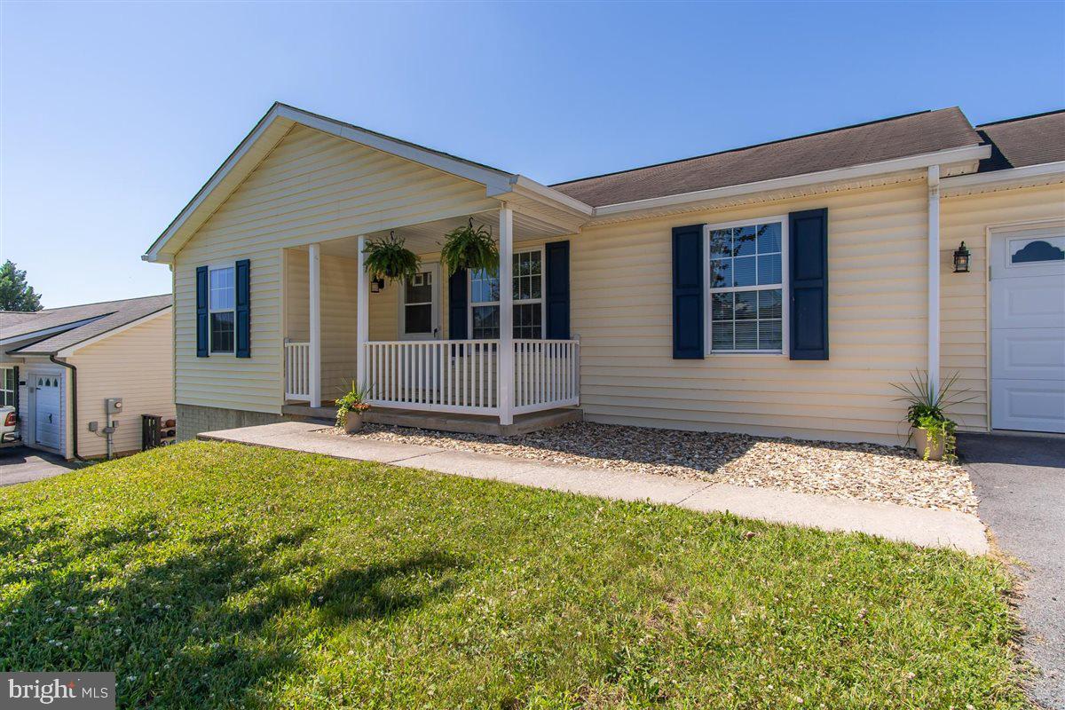 RIDGEFIELD - Residential