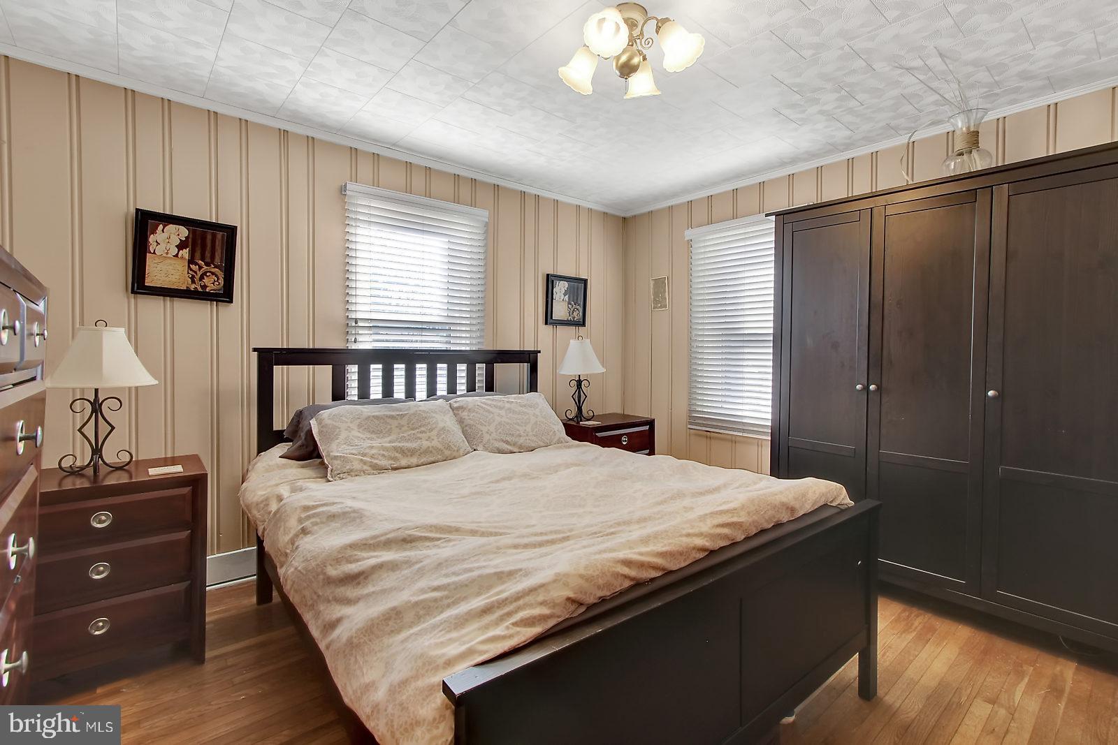 OLD EAST YORK - Residential