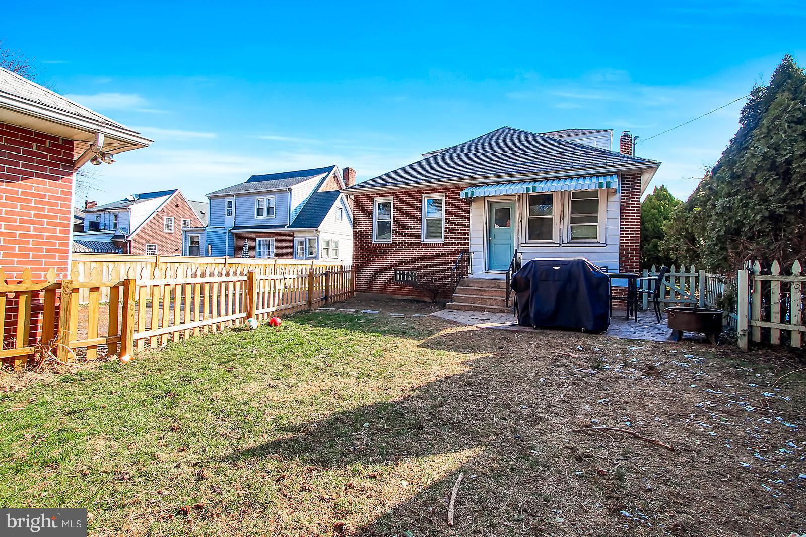 OLD EAST YORK - Residential