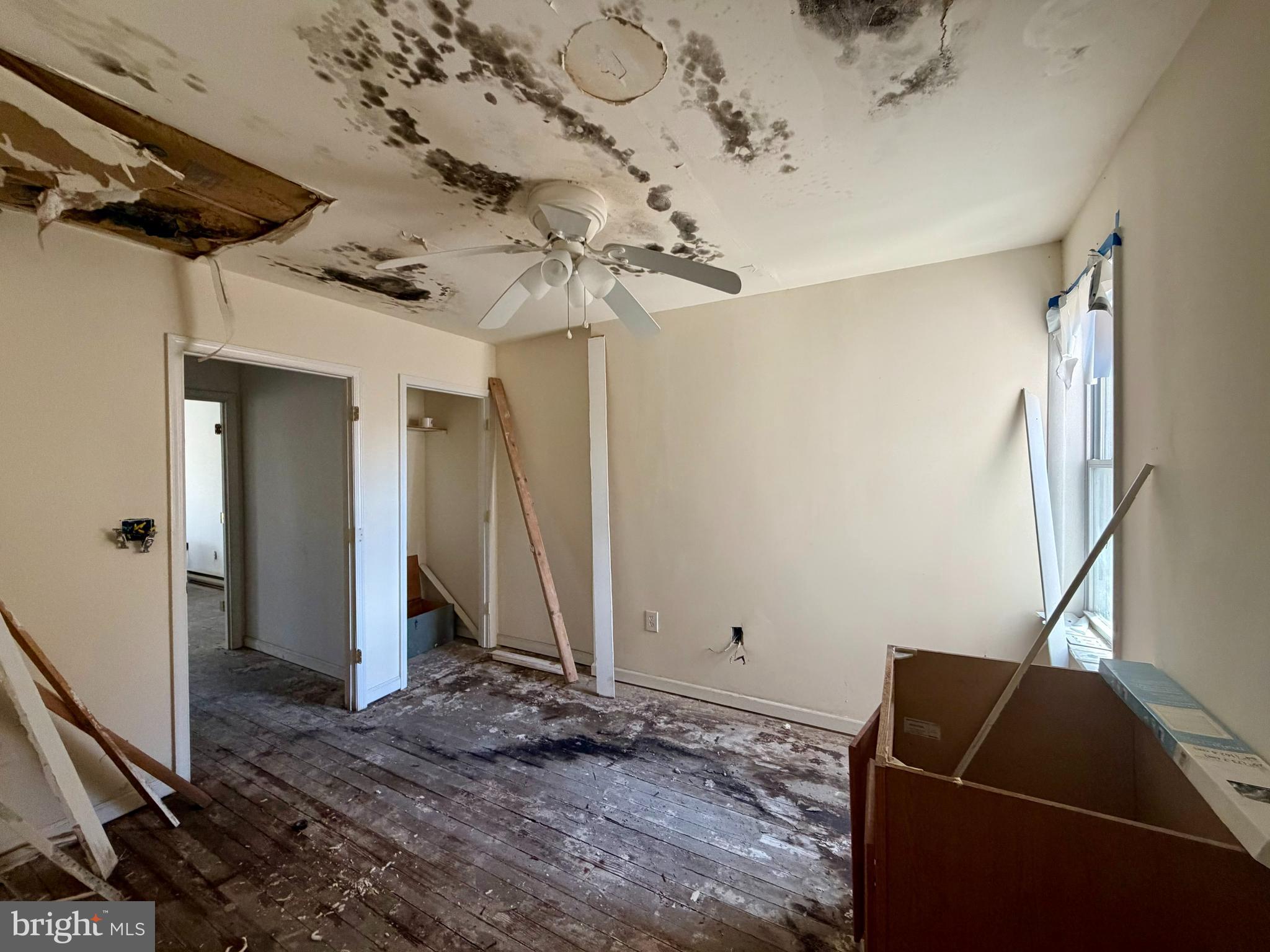 SANDTOWN-WINCHESTER - Commercial Sale