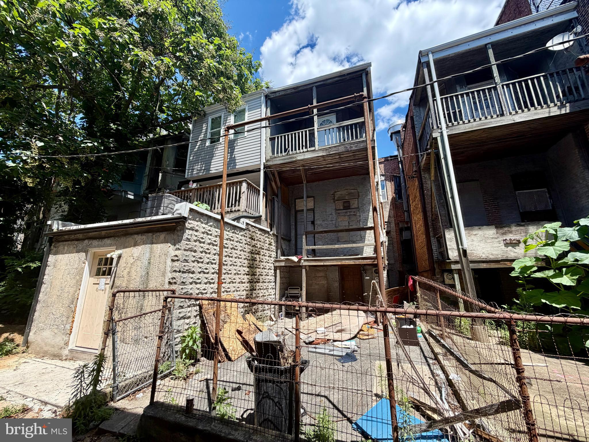 SANDTOWN-WINCHESTER - Commercial Sale
