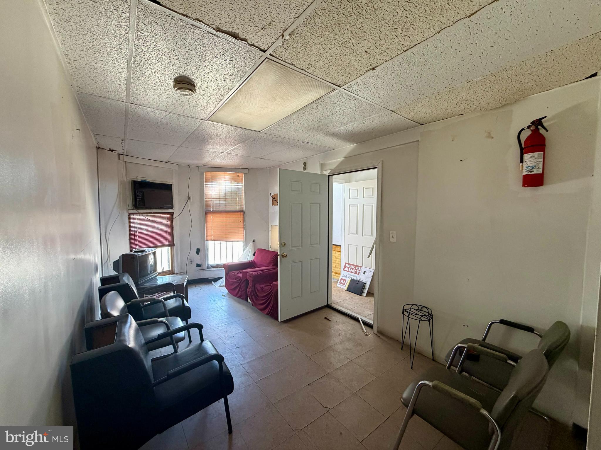 SANDTOWN-WINCHESTER - Commercial Sale