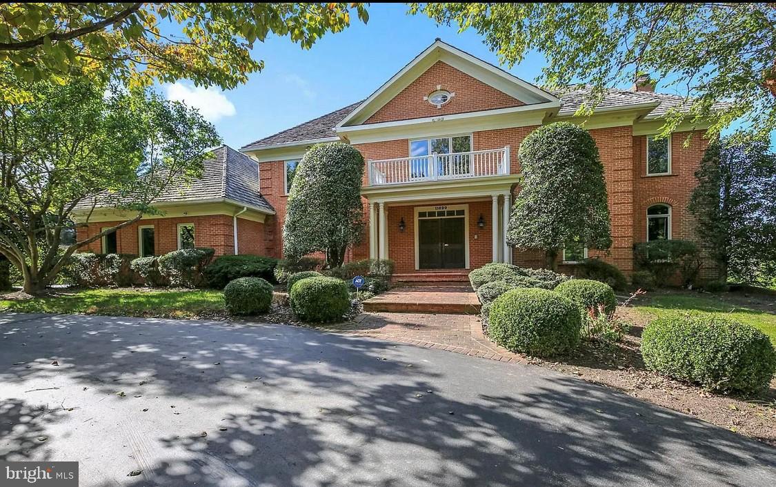SADDLE RIDGE - Residential