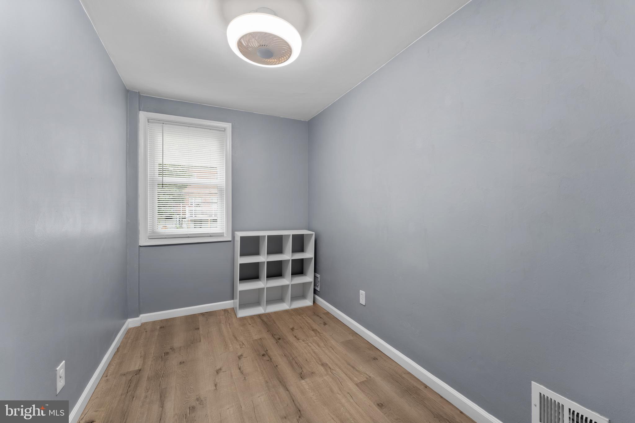 WEST HILLS - Residential