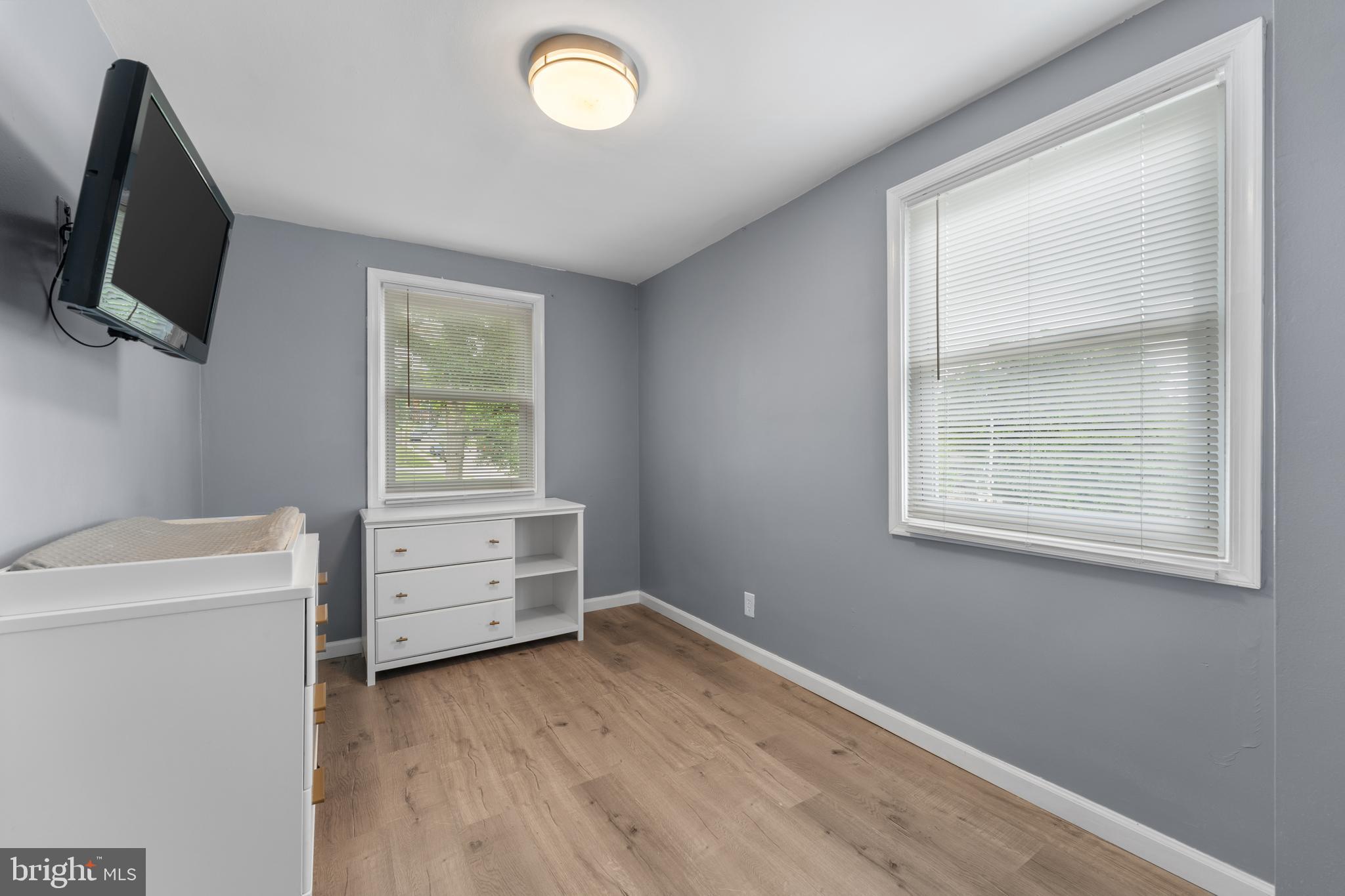 WEST HILLS - Residential