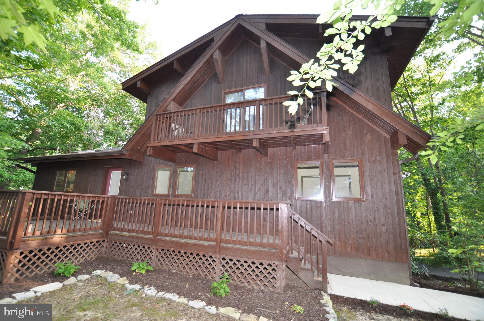 BRETON BAY ESTATES - Residential