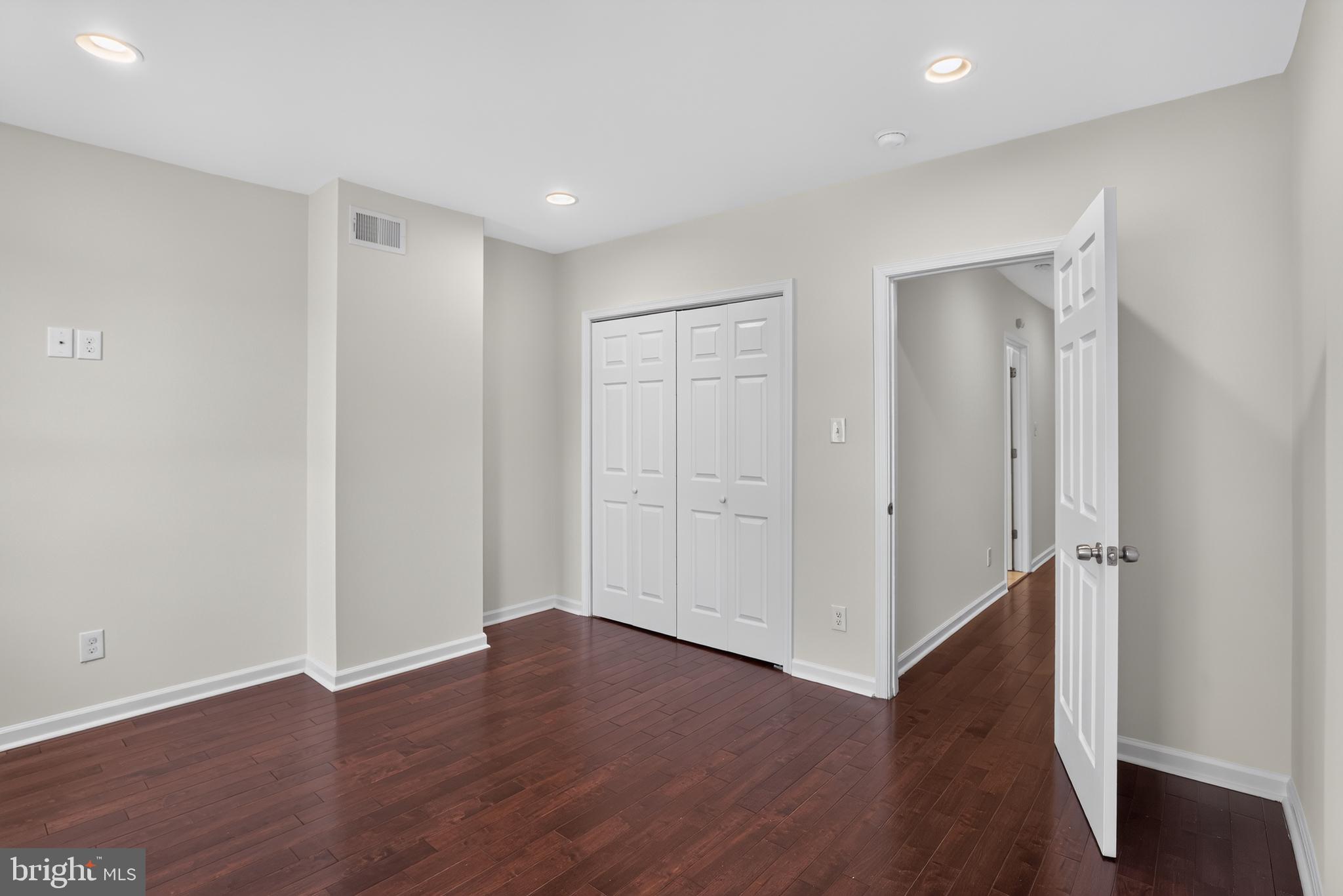 GRAYS FERRY - Residential