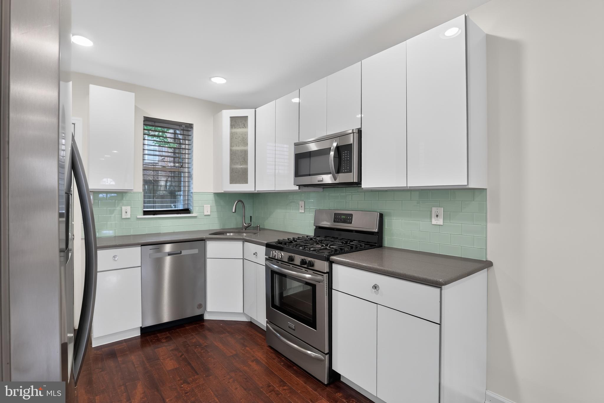 GRAYS FERRY - Residential