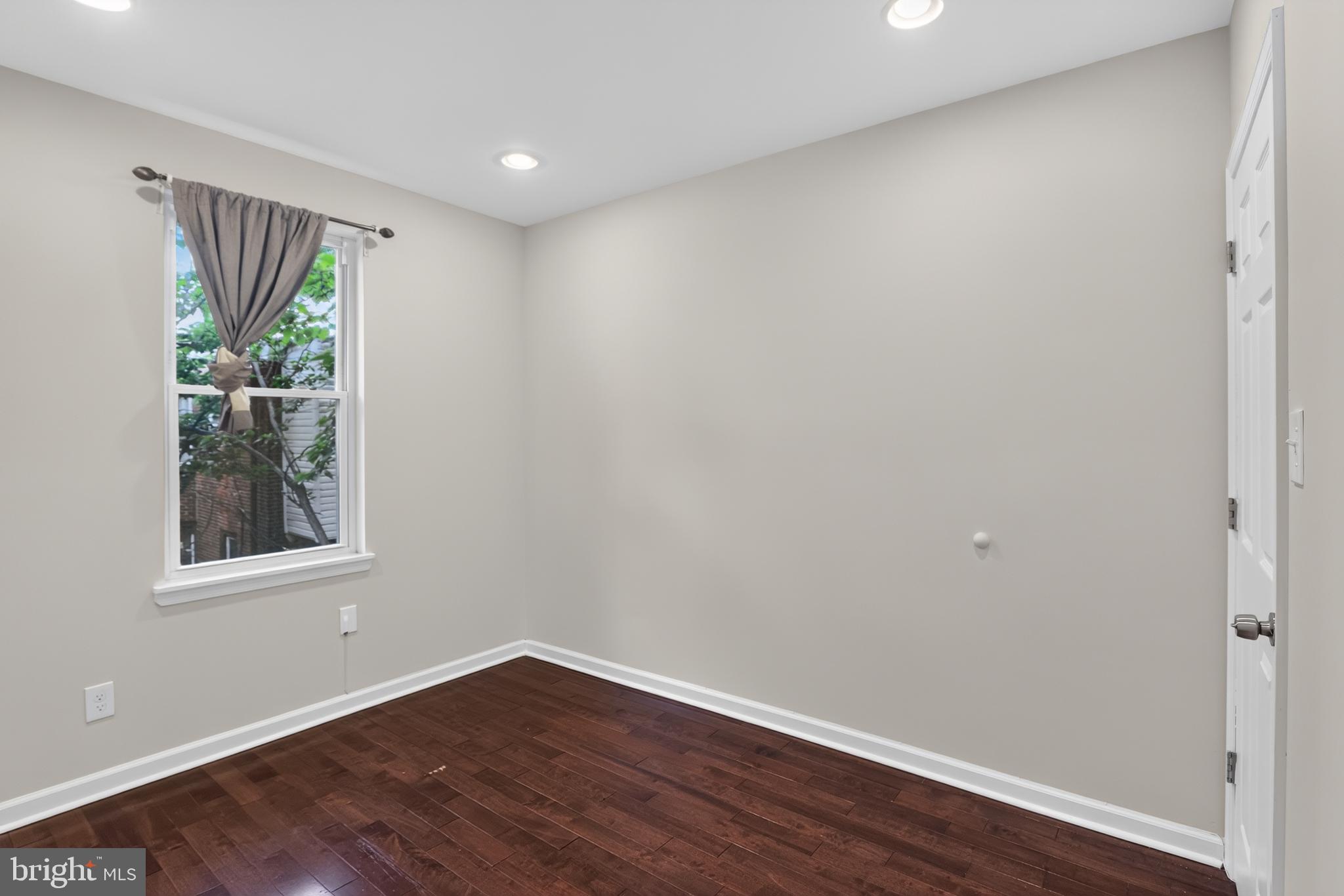 GRAYS FERRY - Residential