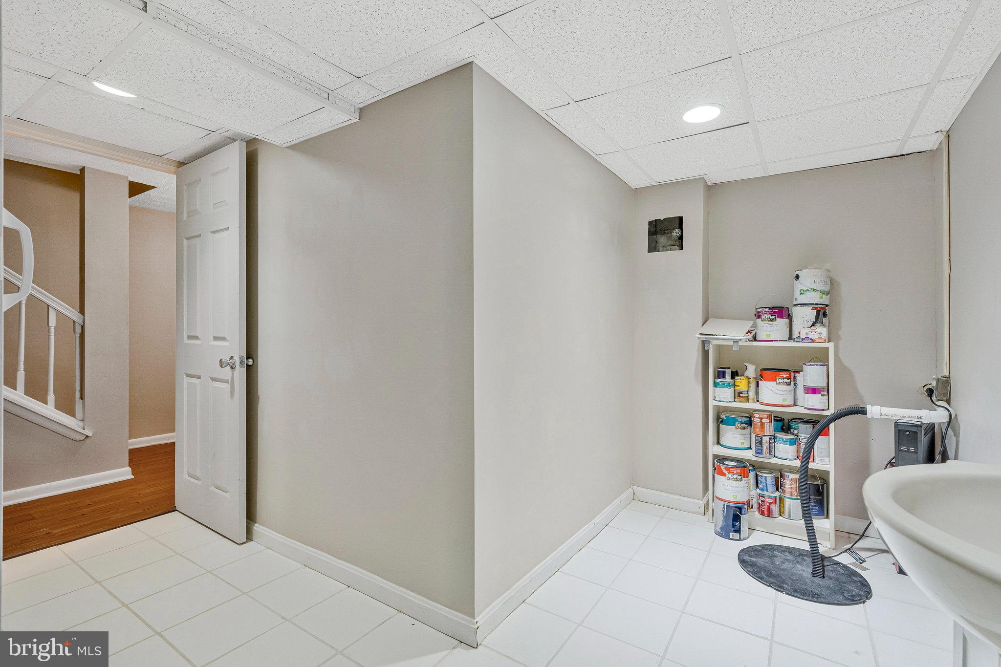 SHANNON STATION - Residential Lease