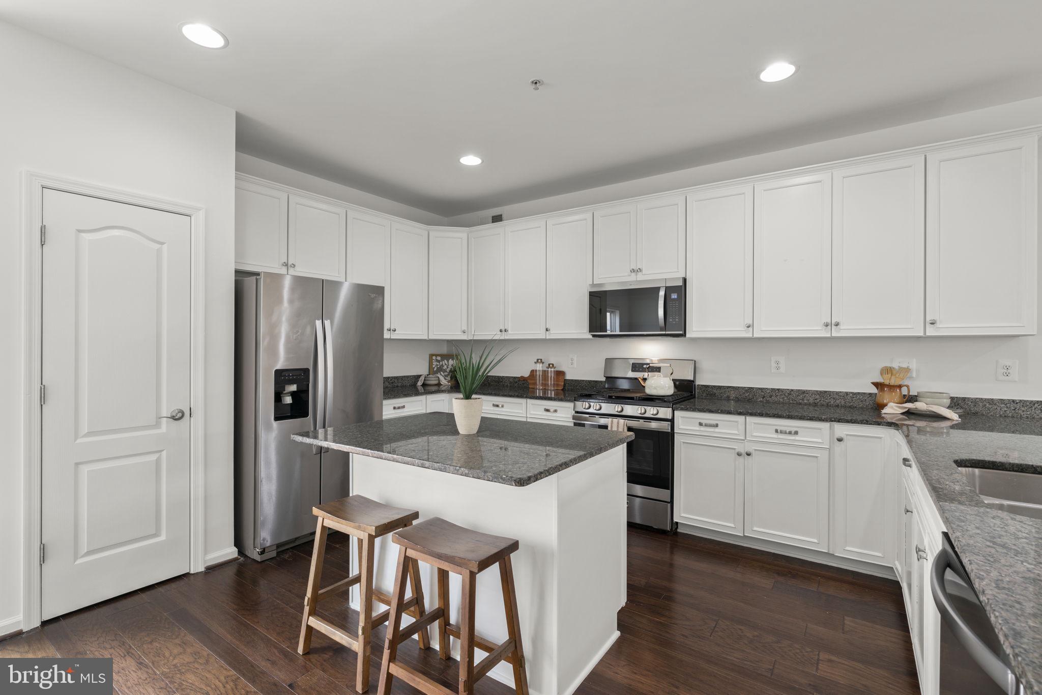 MORRIS PLACE - Residential