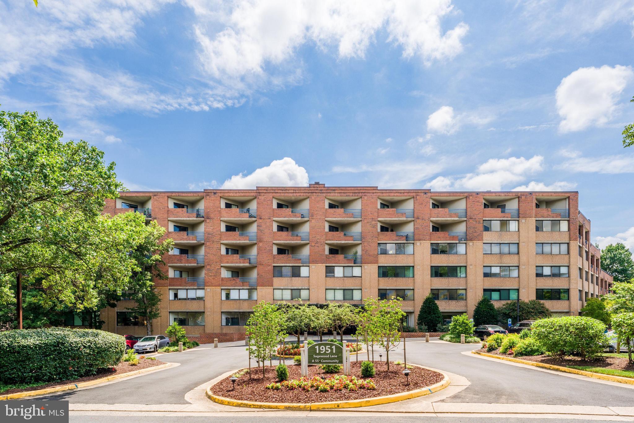 THOREAU PLACE CONDOS - Residential