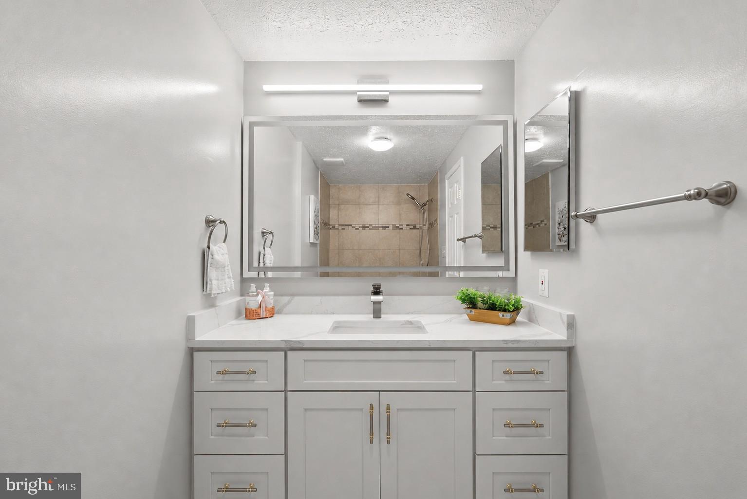 GERMANTOWN ESTATES - Residential