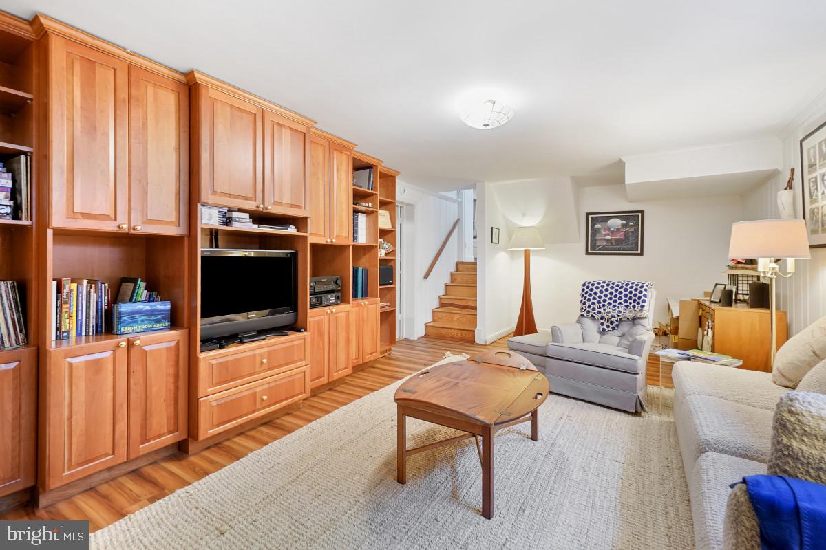 WOODBURN - Residential