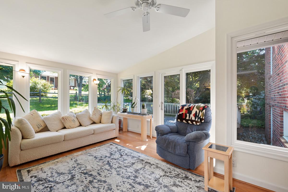 WOODBURN - Residential