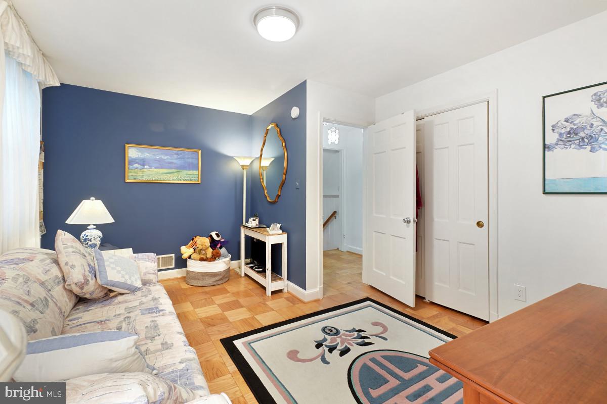 WOODBURN - Residential