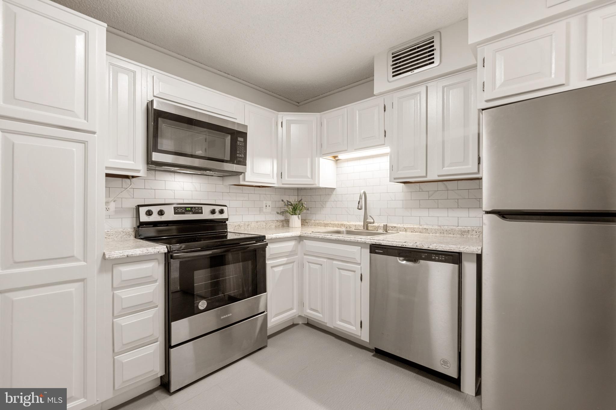 REGENCY AT MCLEAN - Residential