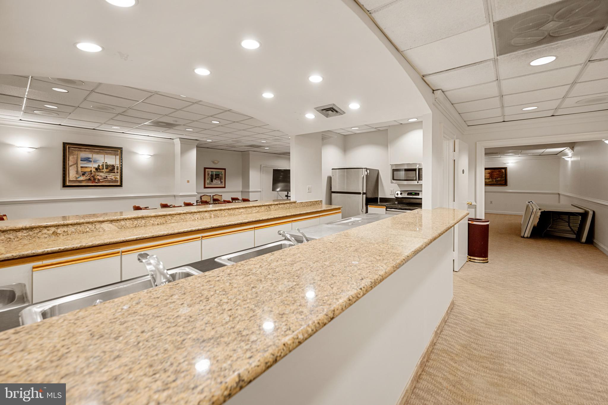 REGENCY AT MCLEAN - Residential