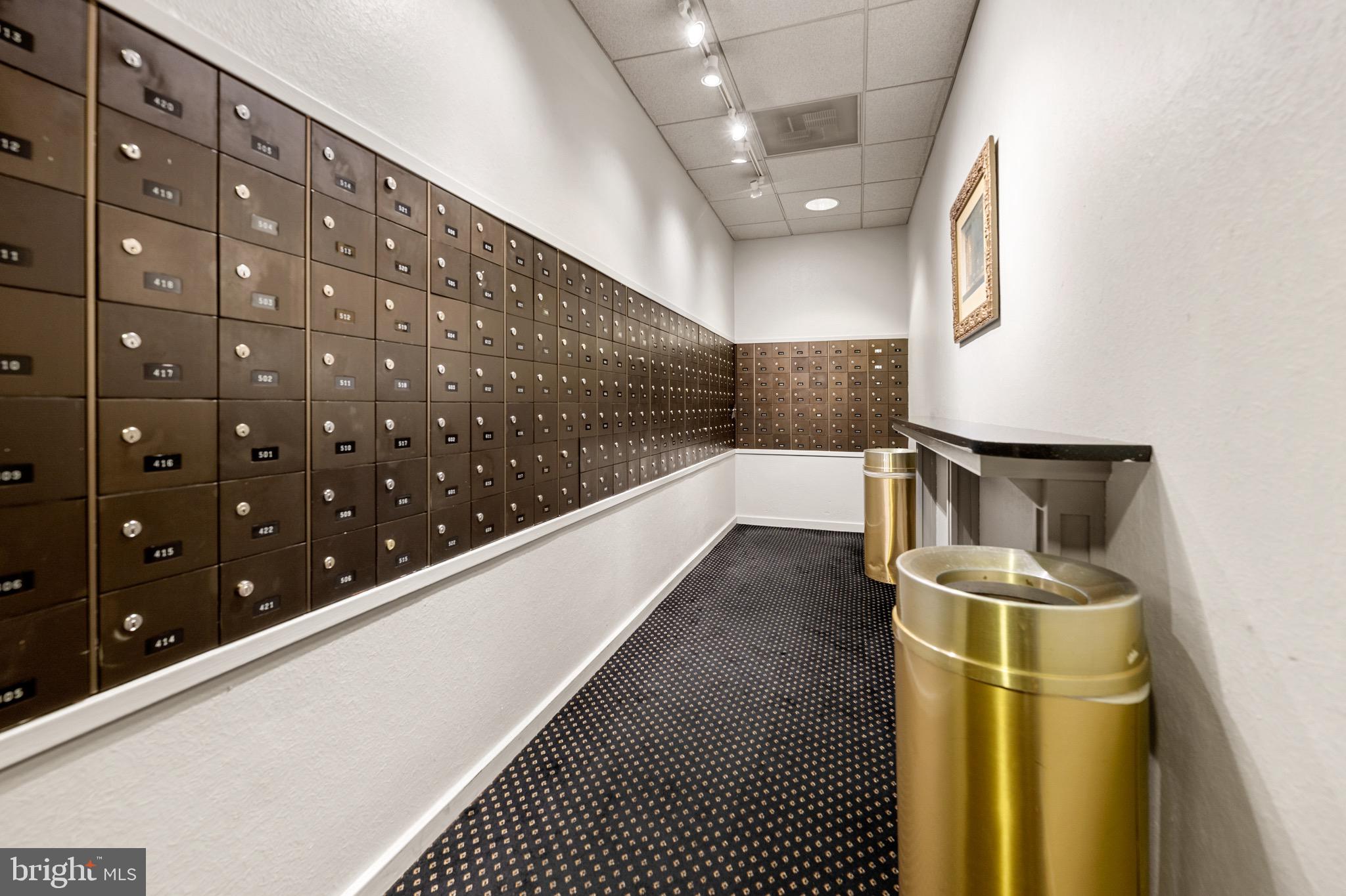 REGENCY AT MCLEAN - Residential
