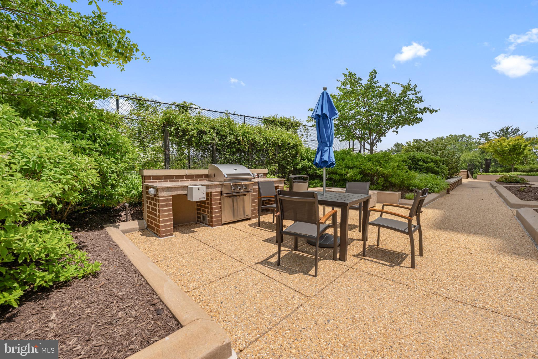 REGENCY AT MCLEAN - Residential