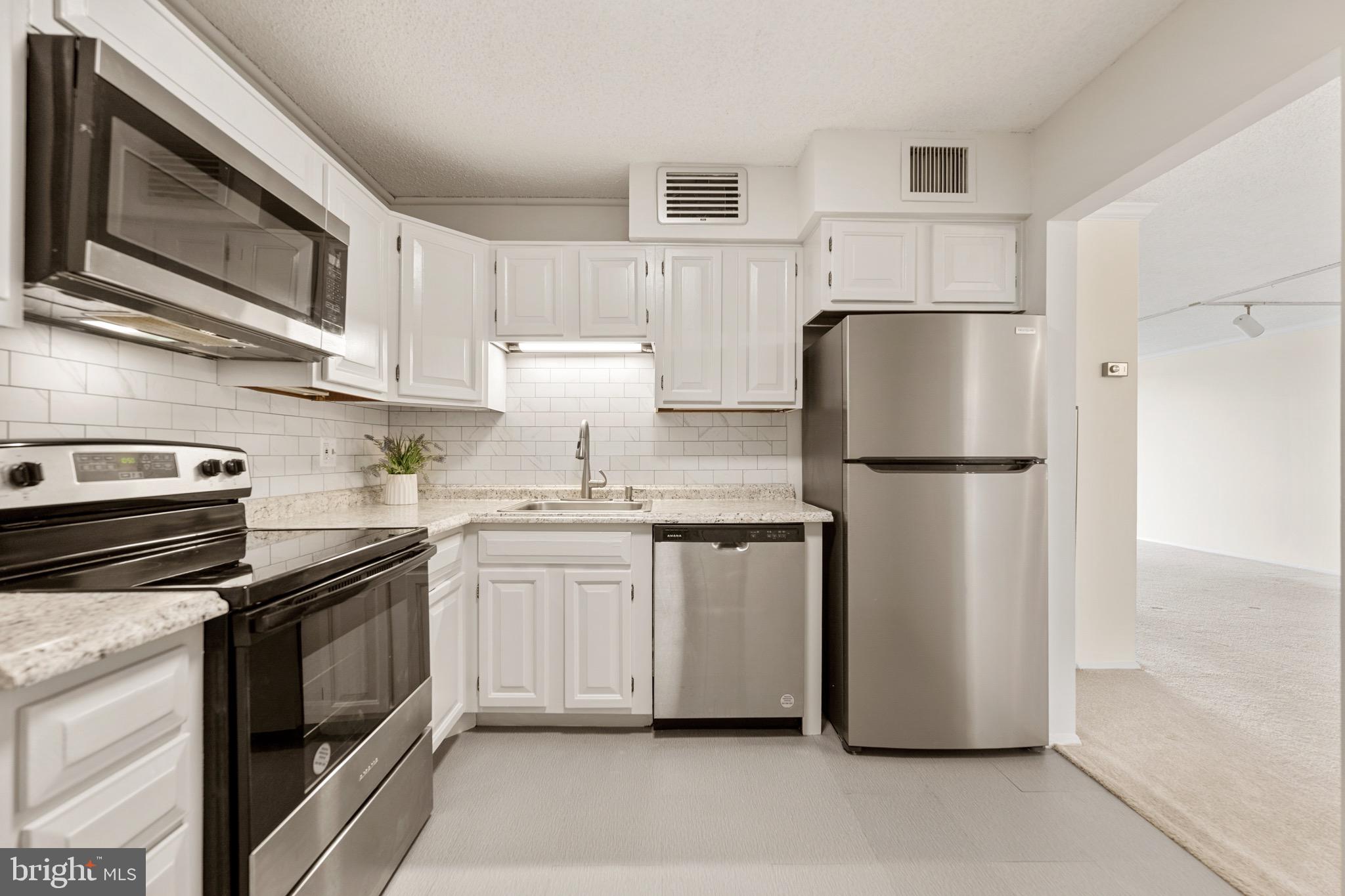 REGENCY AT MCLEAN - Residential