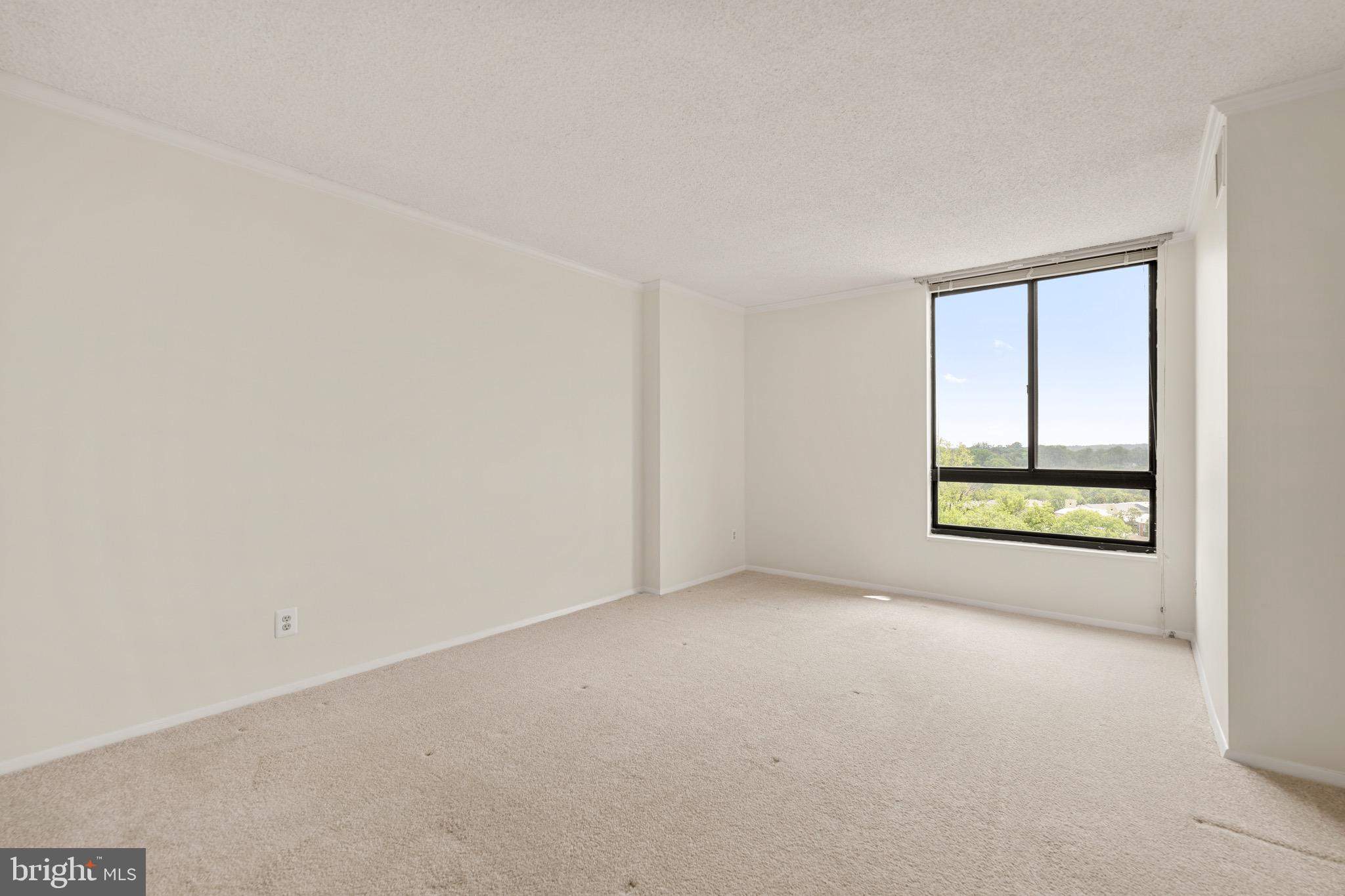 REGENCY AT MCLEAN - Residential