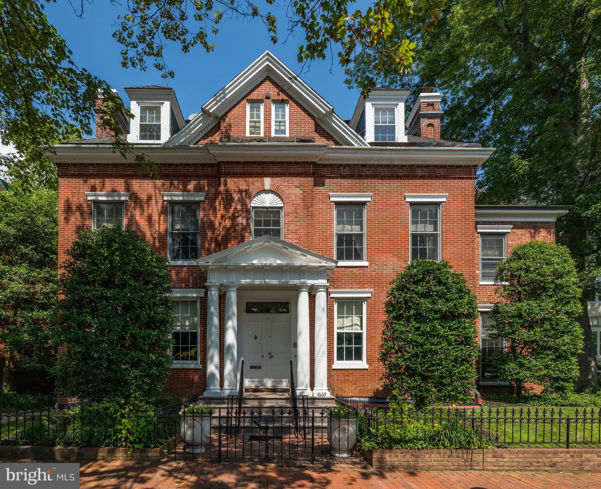 GEORGETOWN - Residential