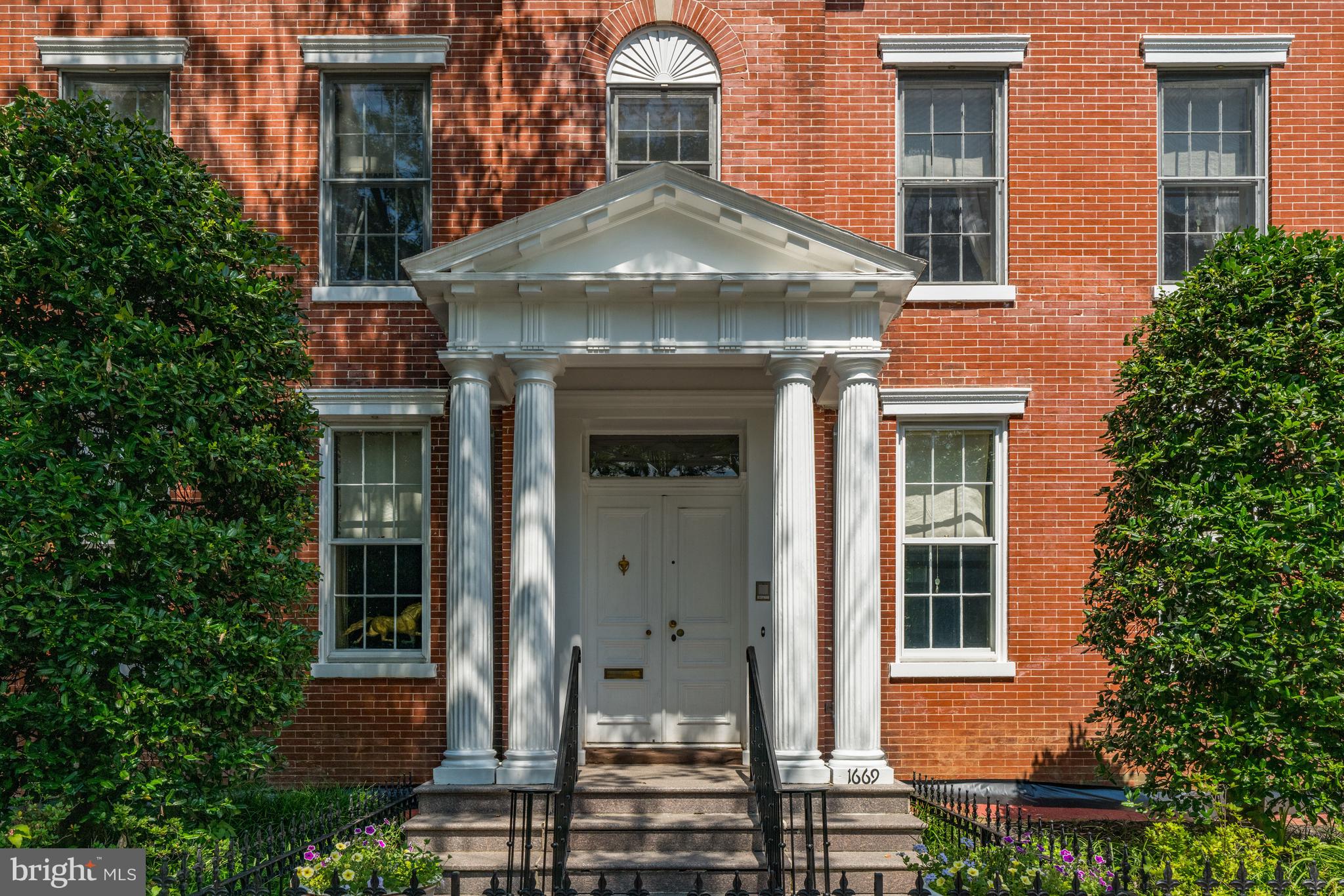 GEORGETOWN - Residential