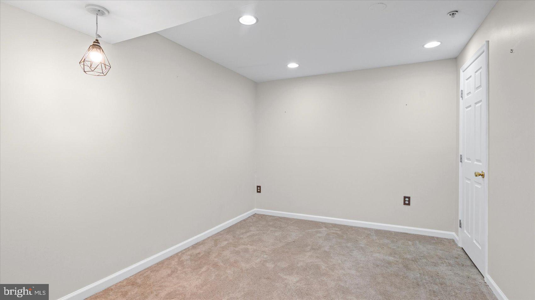 LARK BROWN CROSSING - Residential