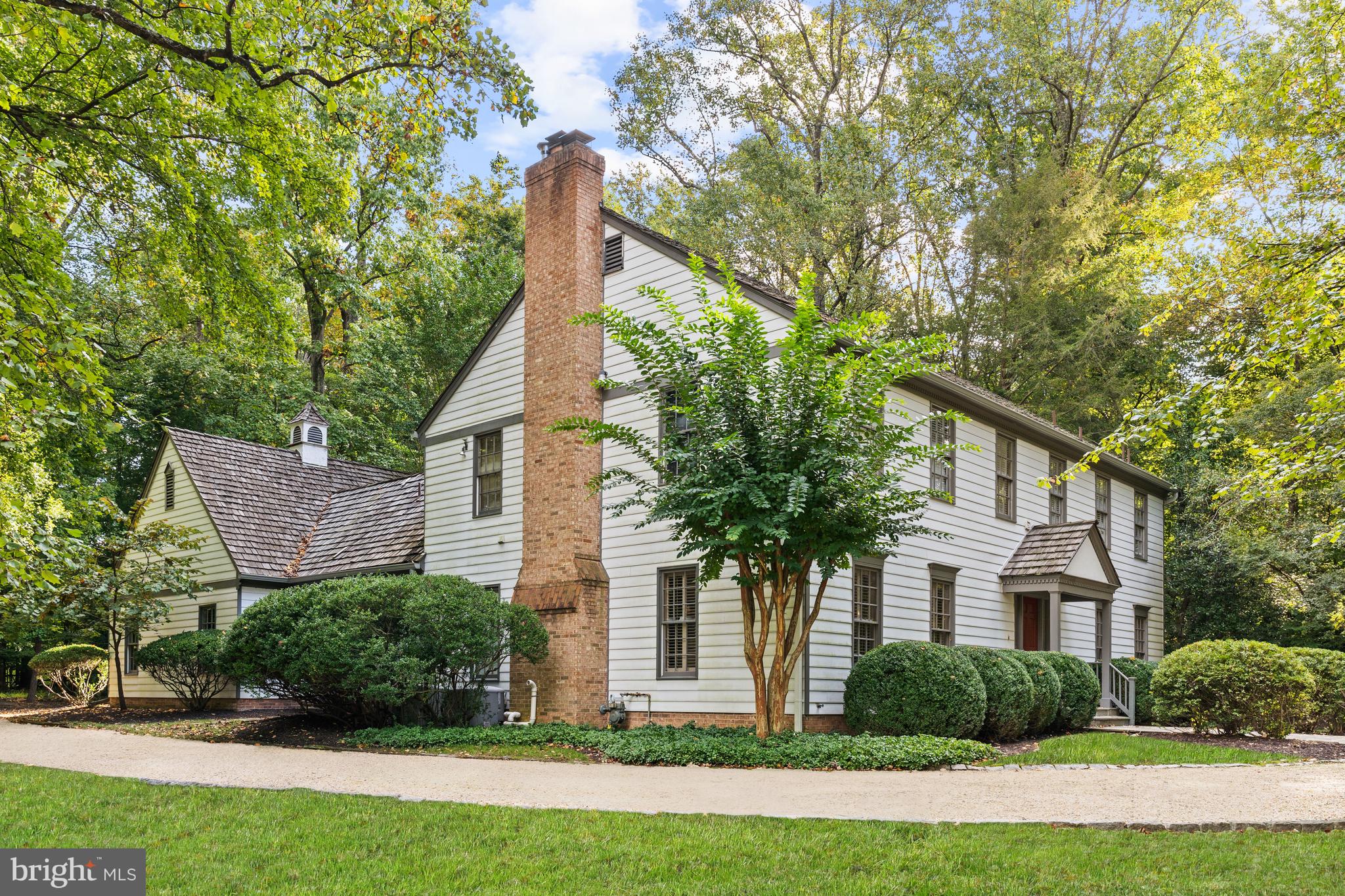 POTOMAC OUTSIDE - Residential