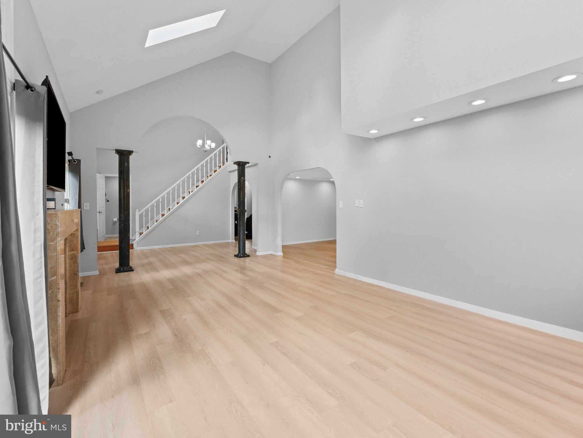 BREYER WOODS - Residential
