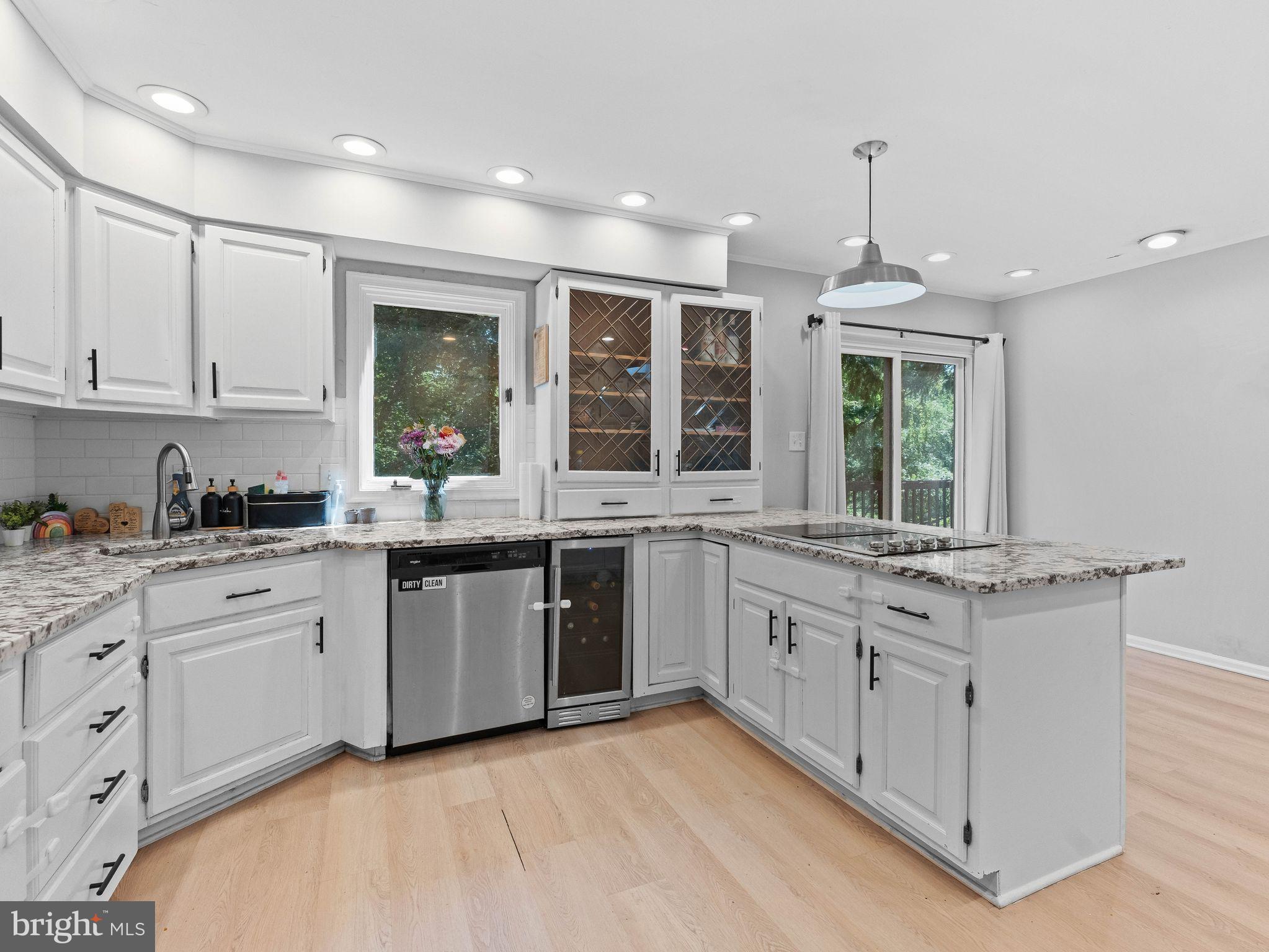 BREYER WOODS - Residential