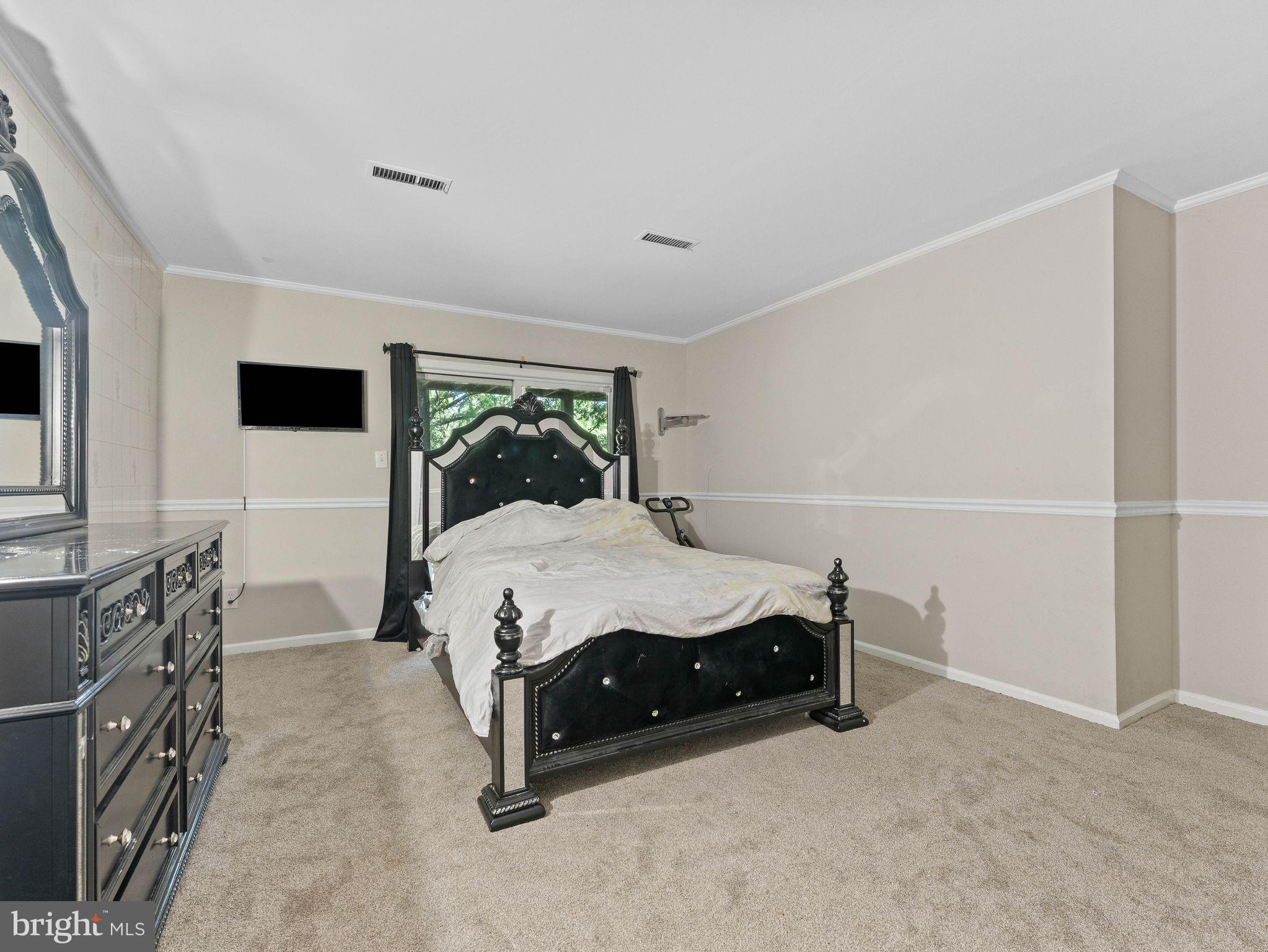 BREYER WOODS - Residential