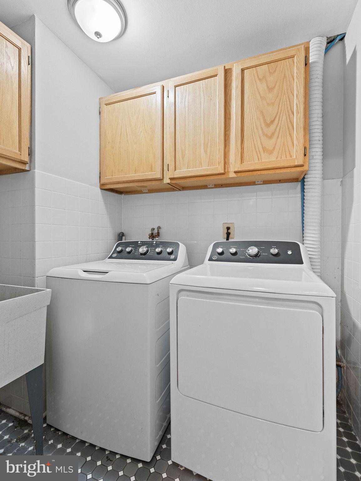 BREYER WOODS - Residential