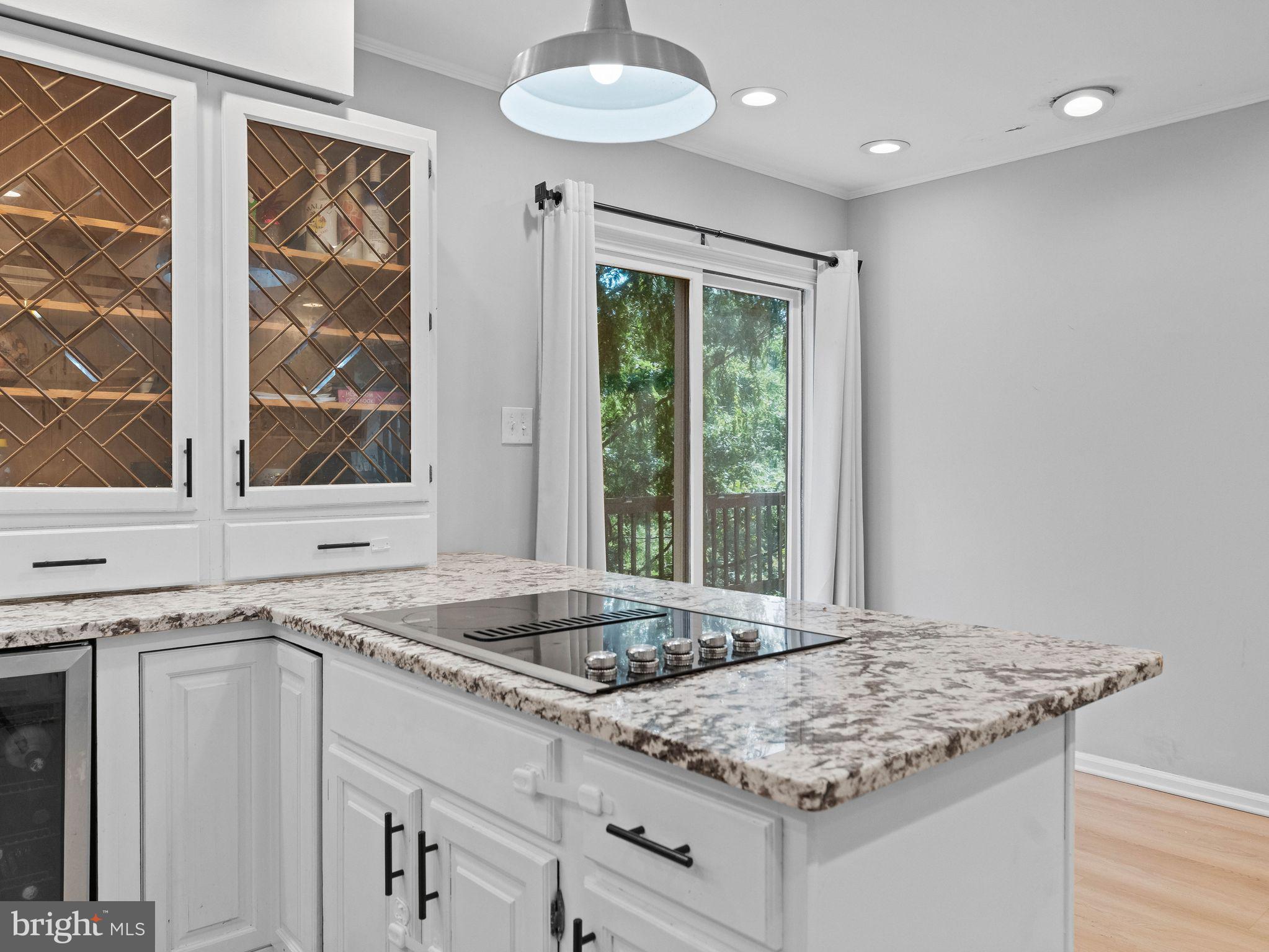 BREYER WOODS - Residential