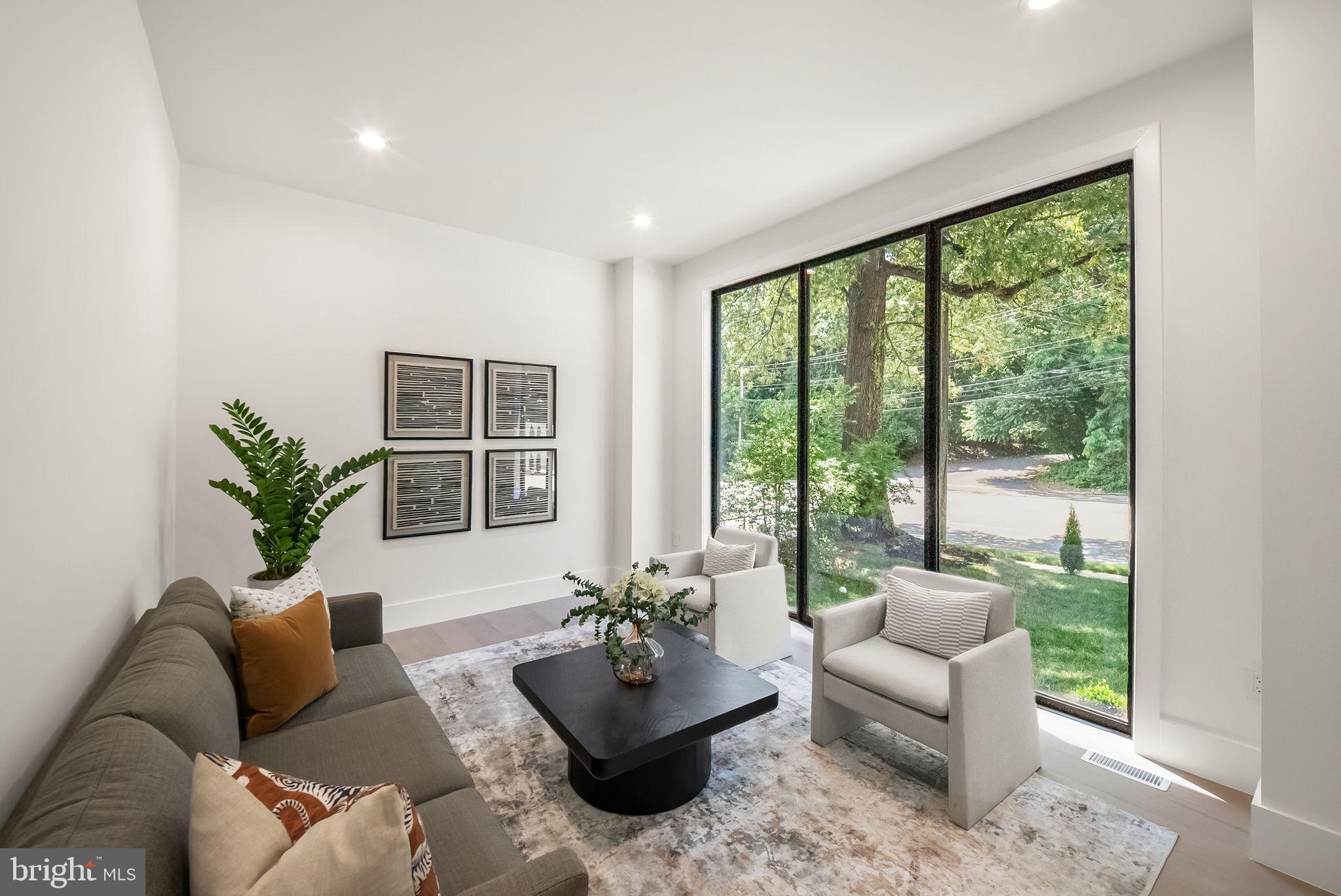 DUNN LORING - Residential