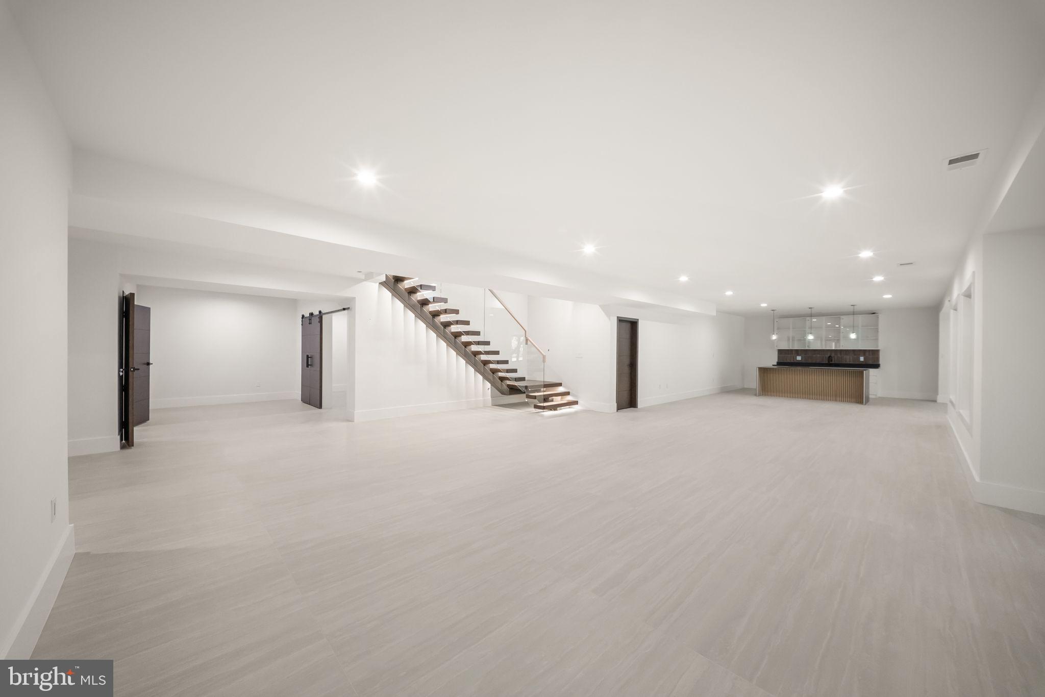 DUNN LORING - Residential