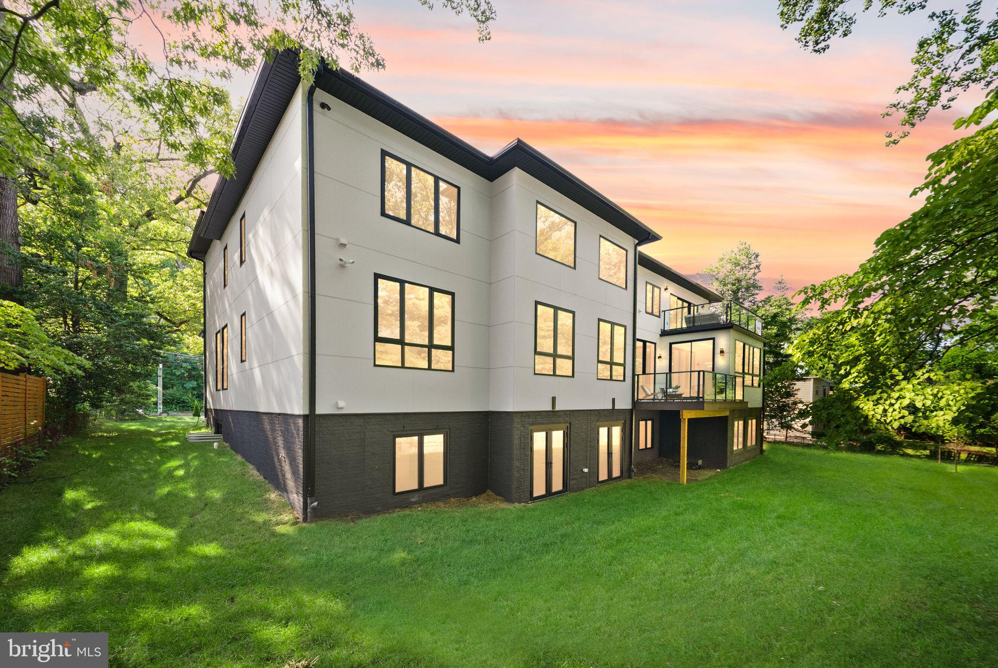 DUNN LORING - Residential