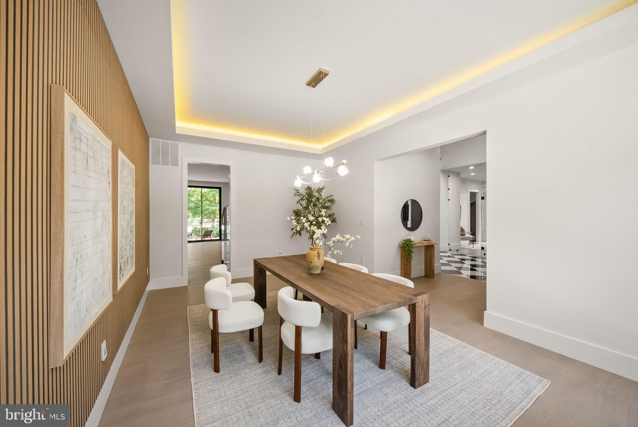 DUNN LORING - Residential