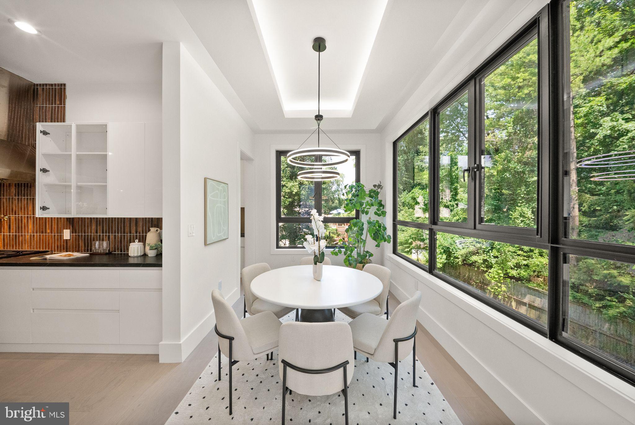 DUNN LORING - Residential