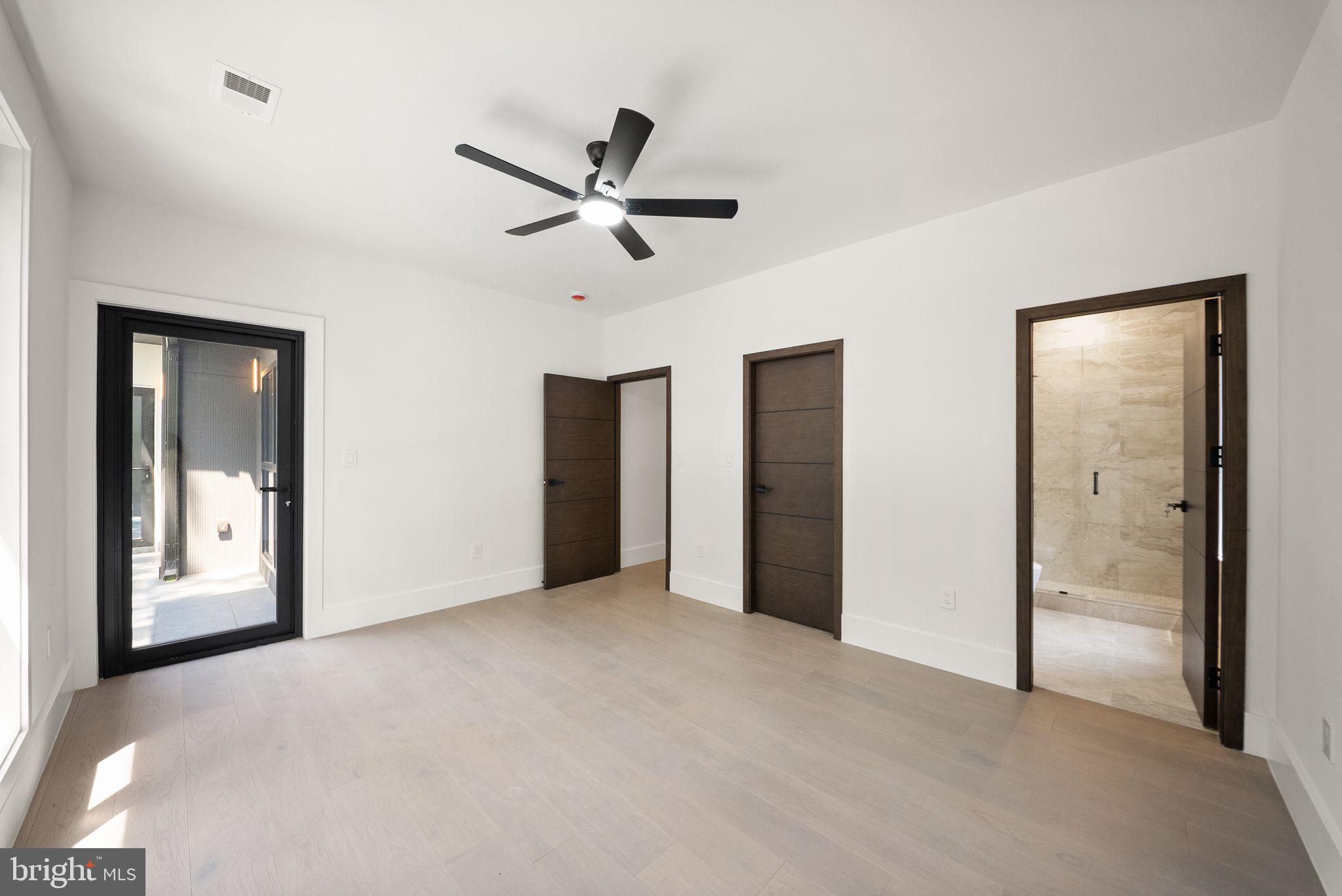 DUNN LORING - Residential