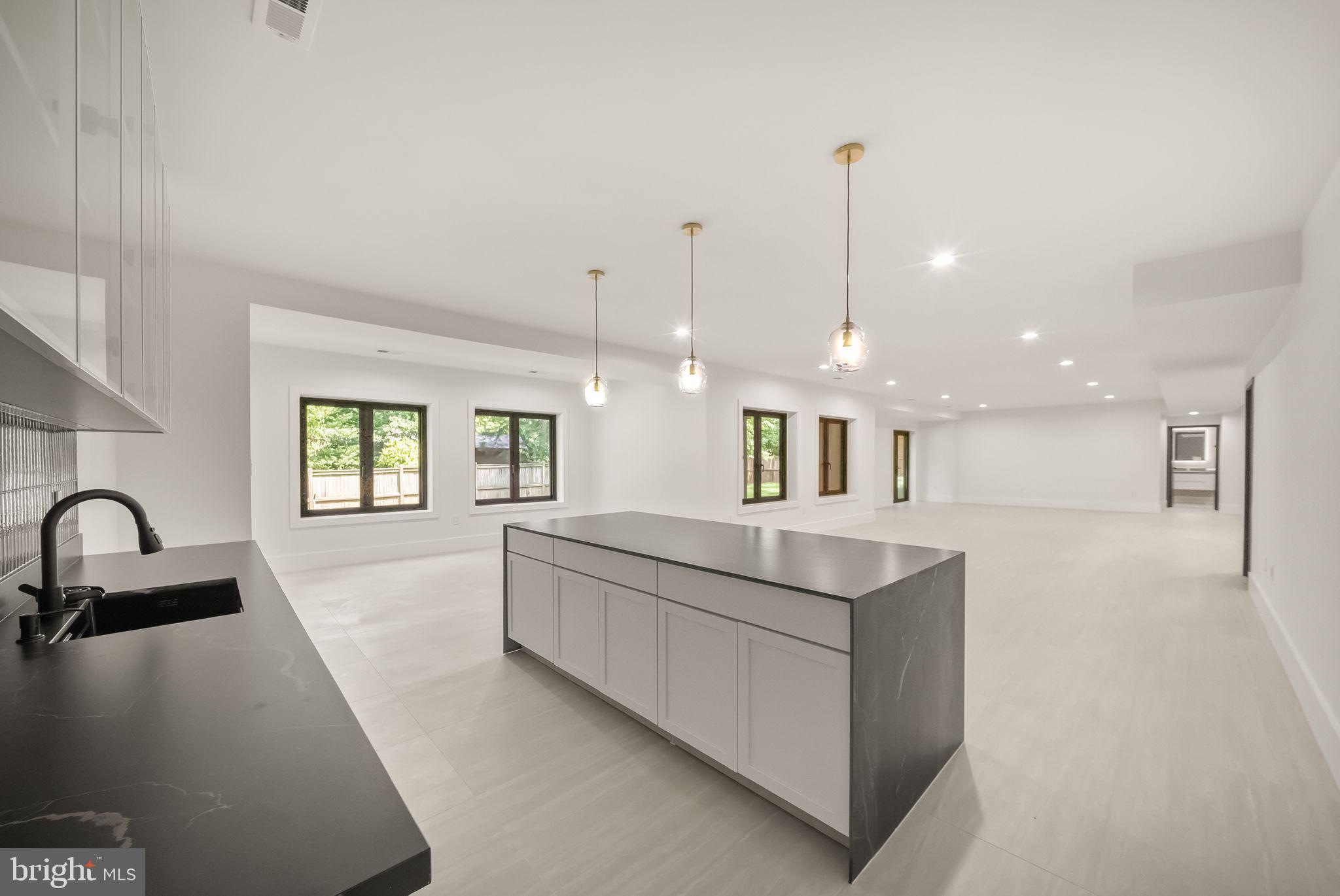 DUNN LORING - Residential