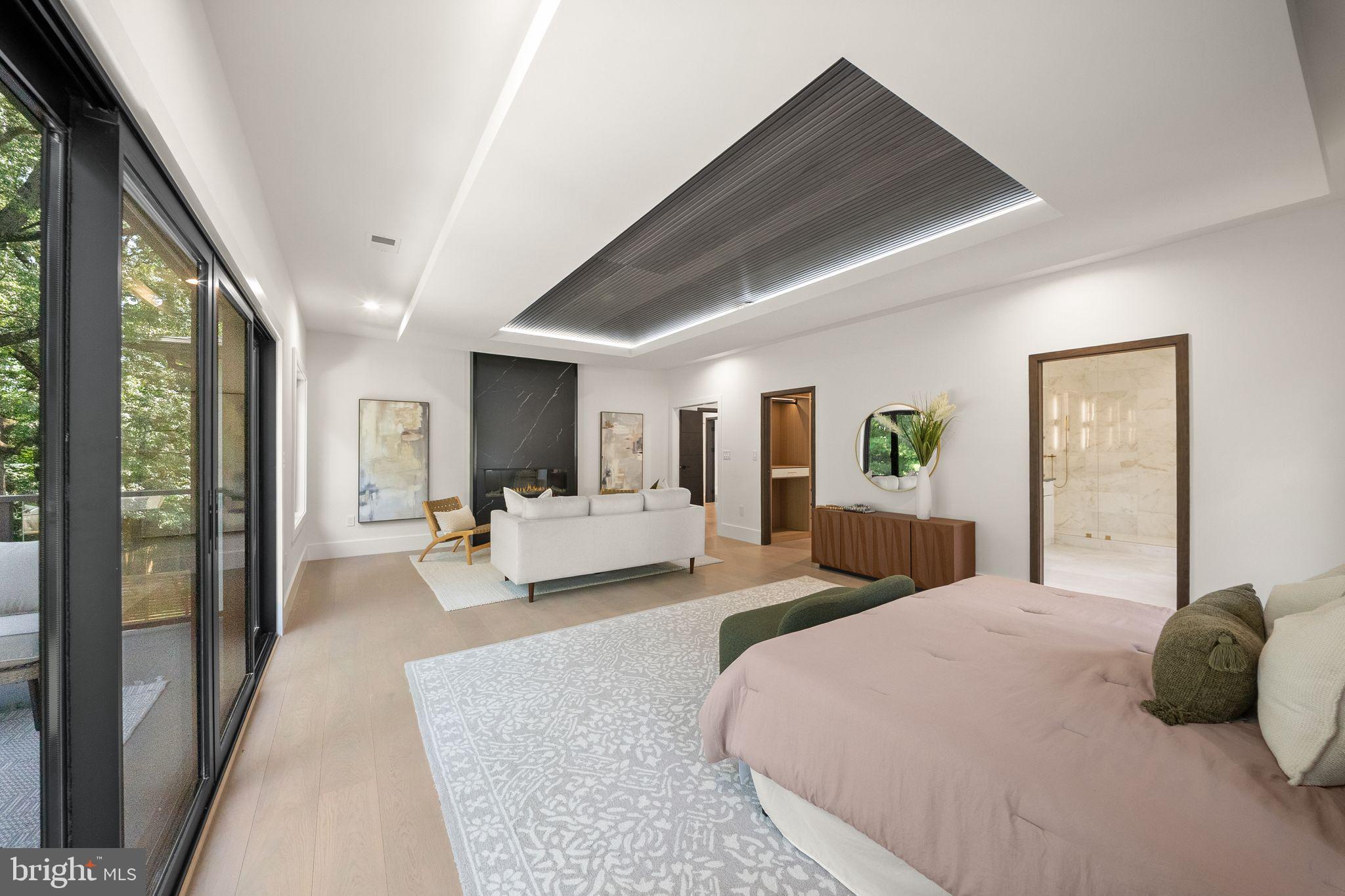 DUNN LORING - Residential