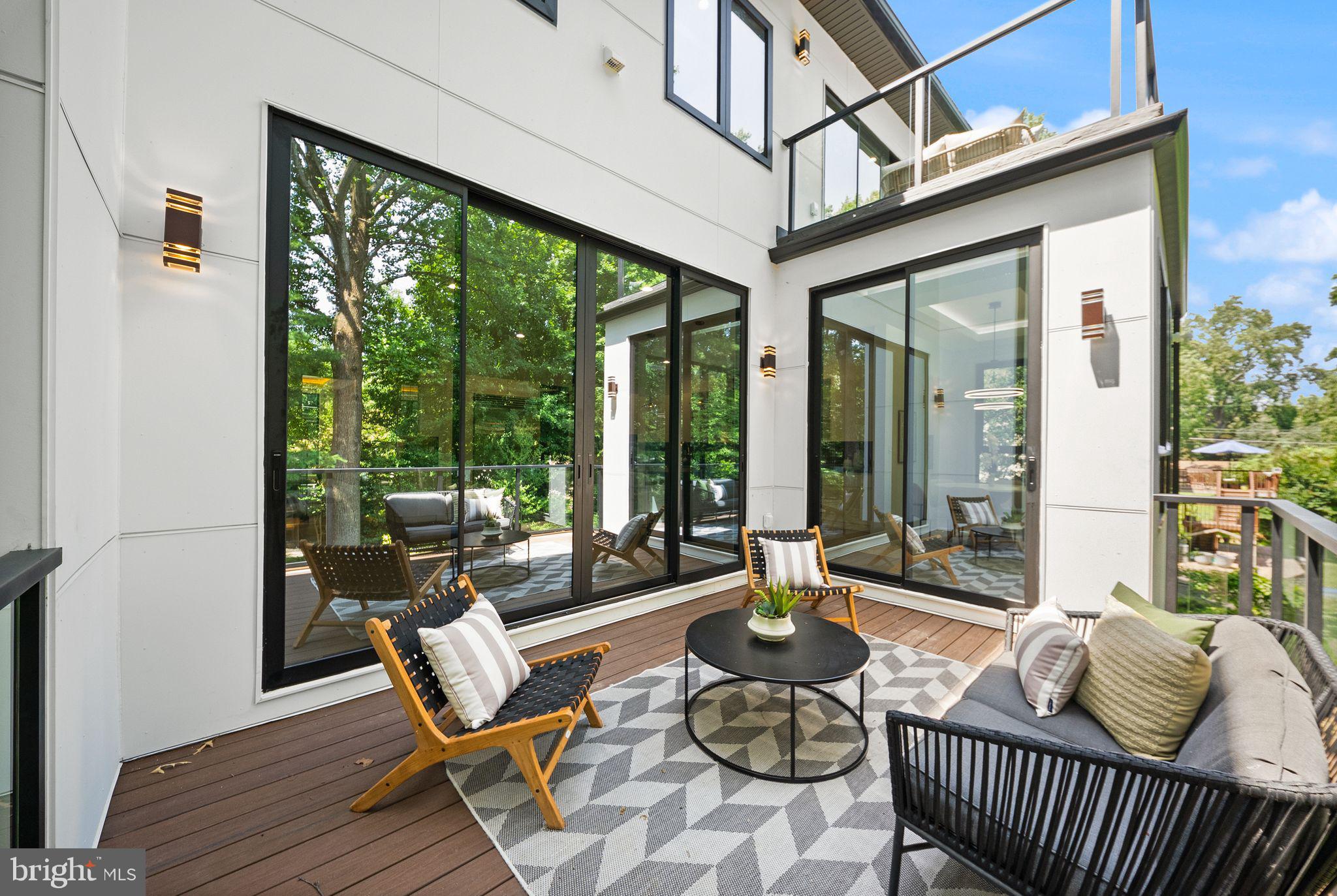 DUNN LORING - Residential
