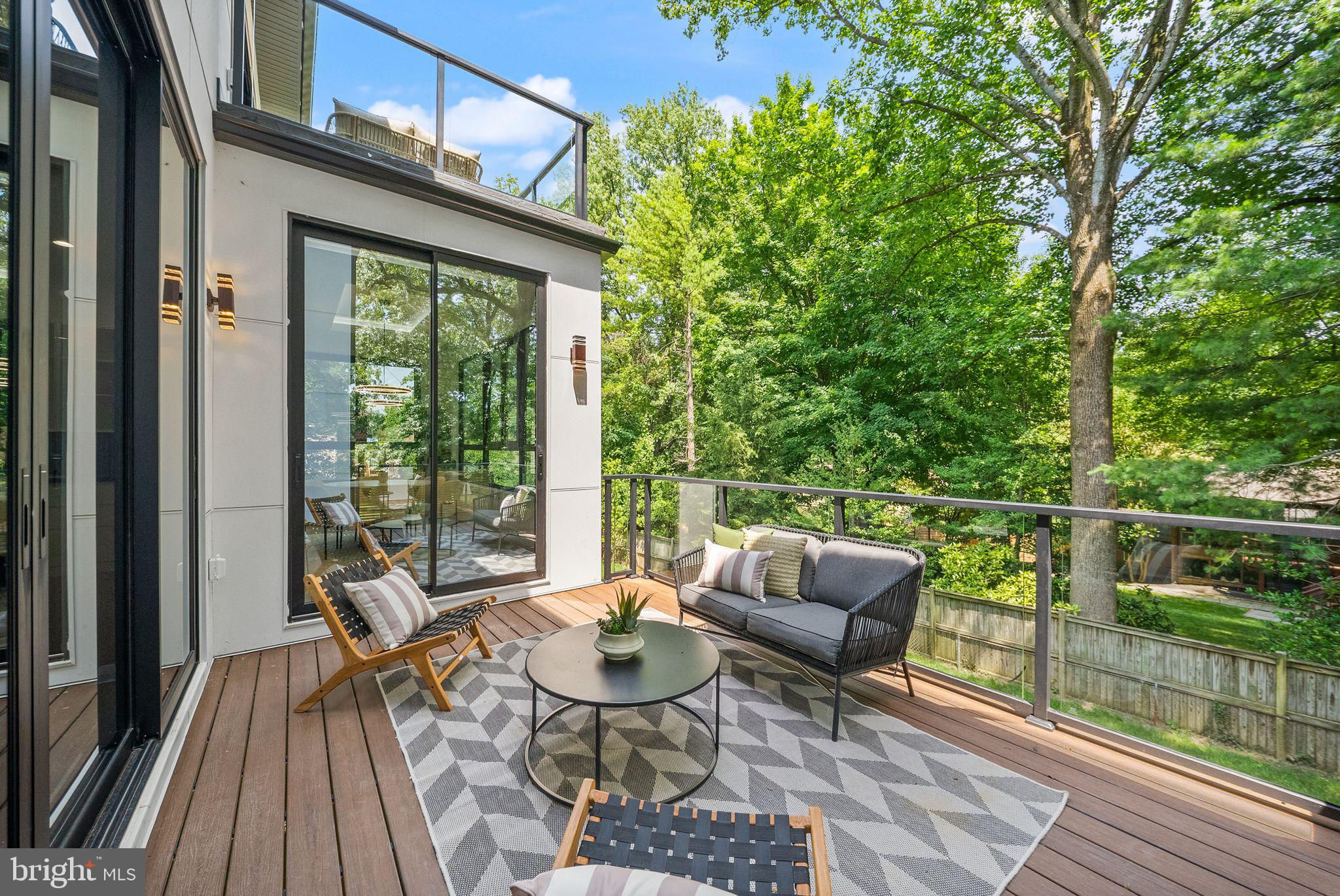 DUNN LORING - Residential
