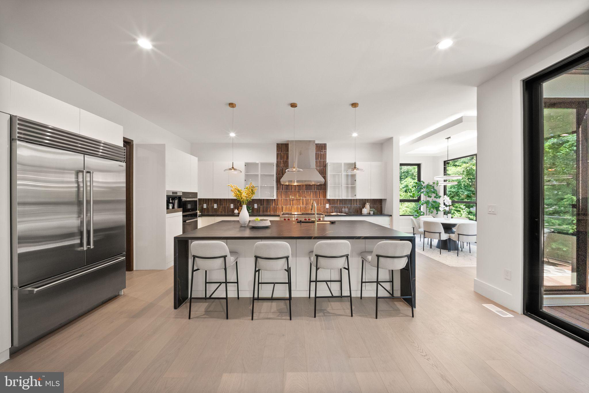DUNN LORING - Residential