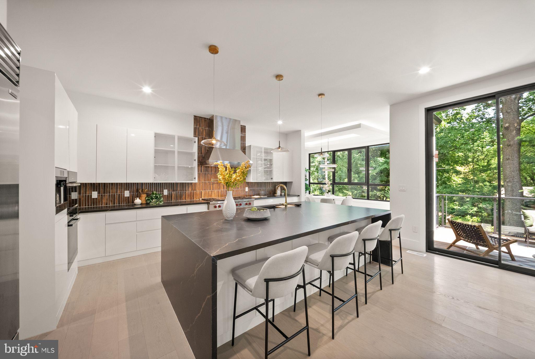 DUNN LORING - Residential