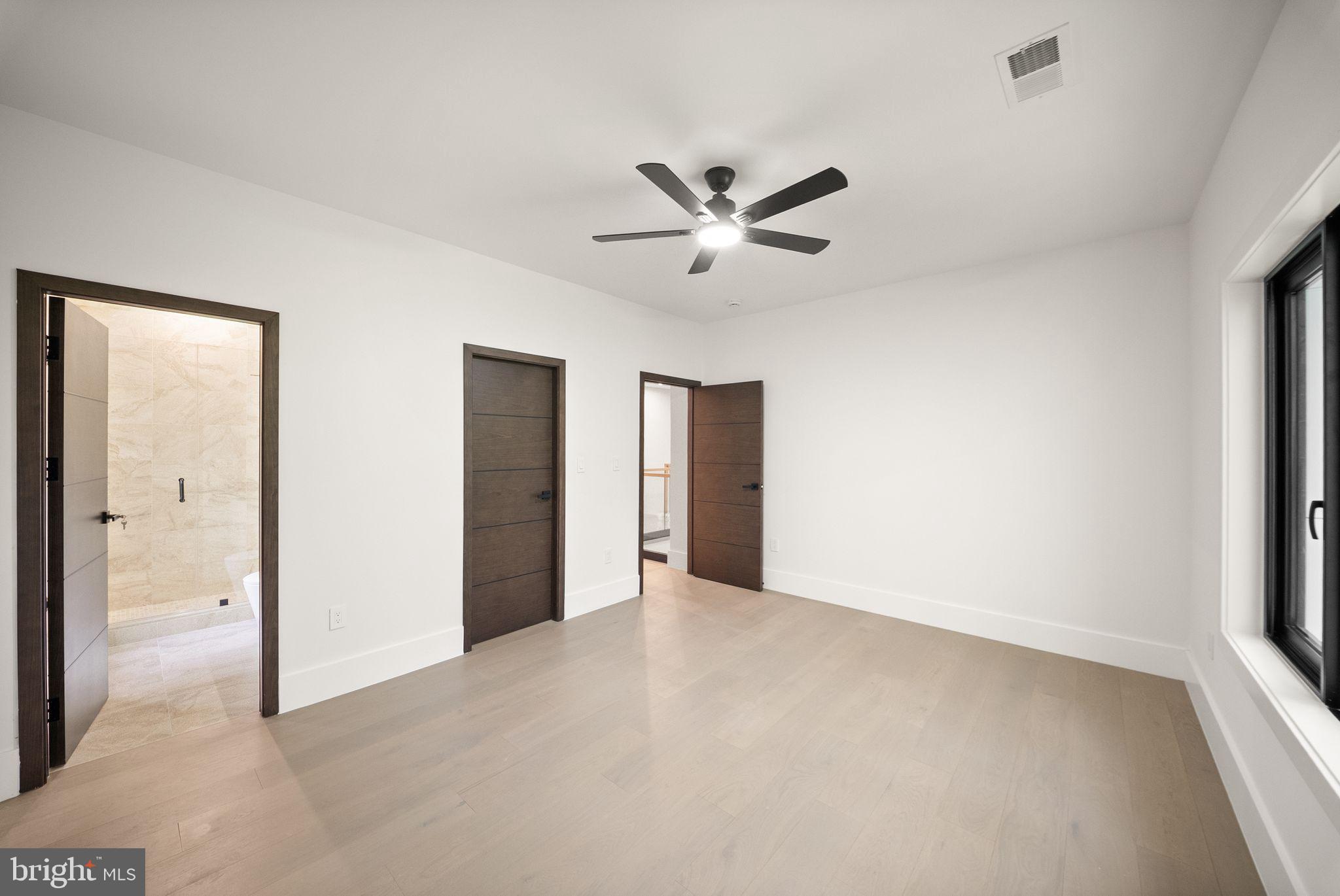 DUNN LORING - Residential