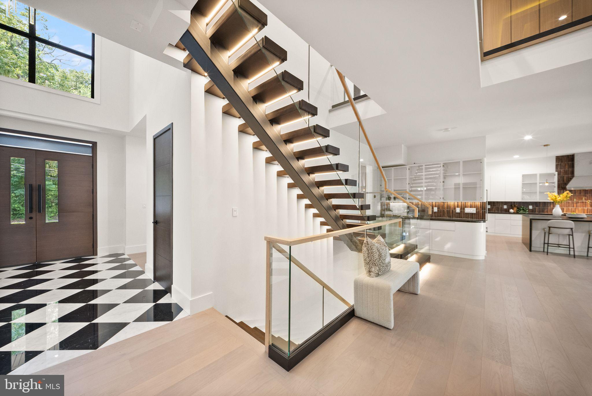 DUNN LORING - Residential